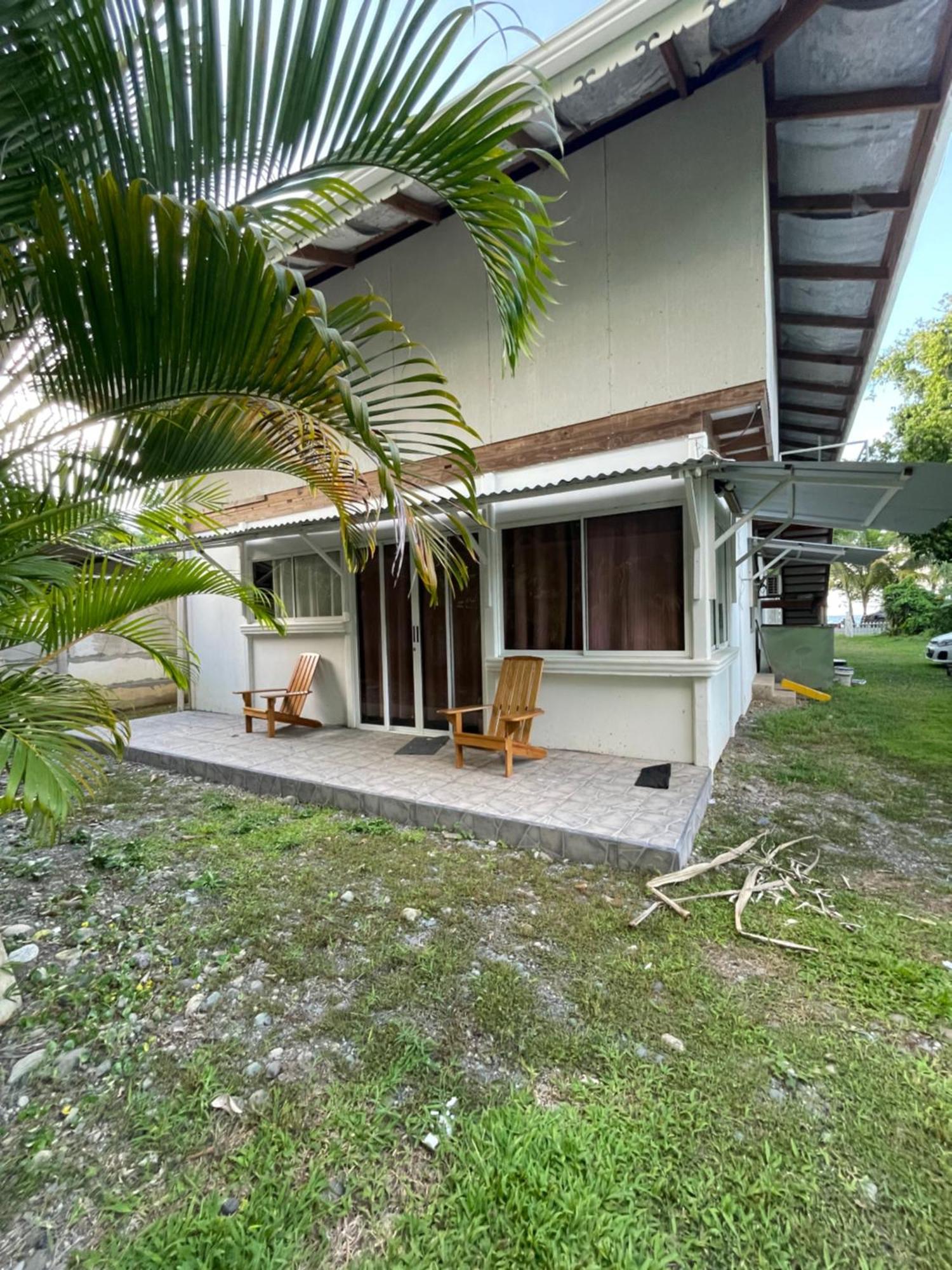 Casa Blanca Beachfront House With Shared Pool Access Pangea Lodge Manzanillo  Zewnętrze zdjęcie